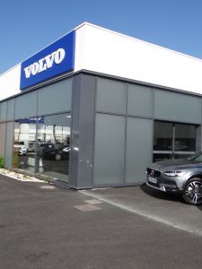 Peinture extérieure - Concession Volvo